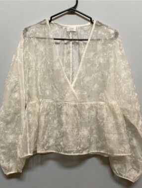 Aritzia Wilfred White Blouse Size Large